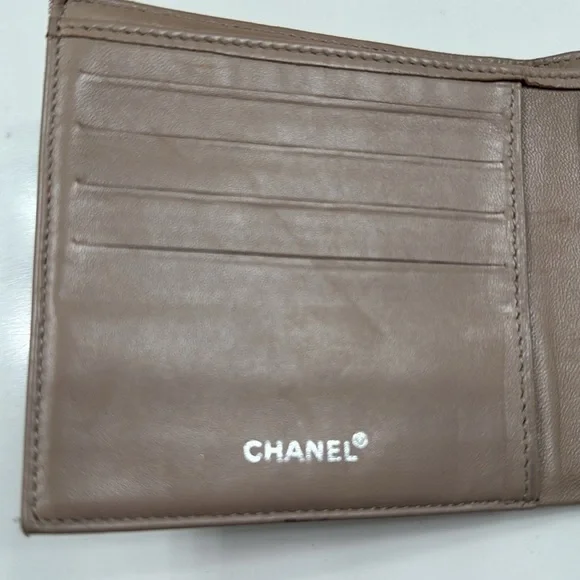 Chanel - Cloth Bifold wallet - great condition AUTHENTIC - Picture 3 of 15